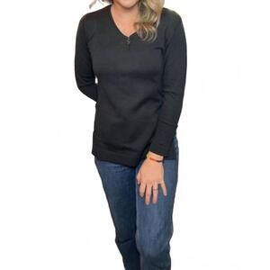 NEW DAPH pima cotton v-neck sweater in black